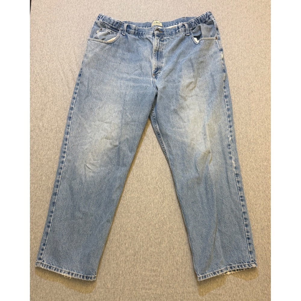 LL Bean Comfort Waist Jeans Mens 42x29 Light Wash Relaxed Fit Denim 250265